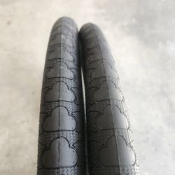 29 Inch SE RACING tires (New) 