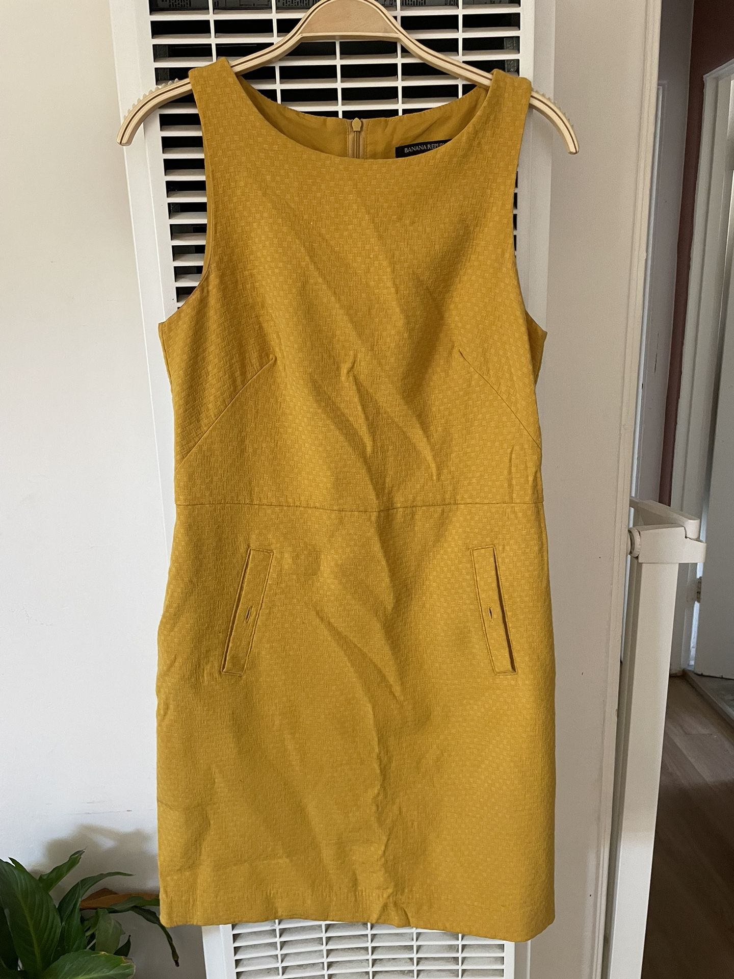 Banana republic Mustard yellow dress Size 2