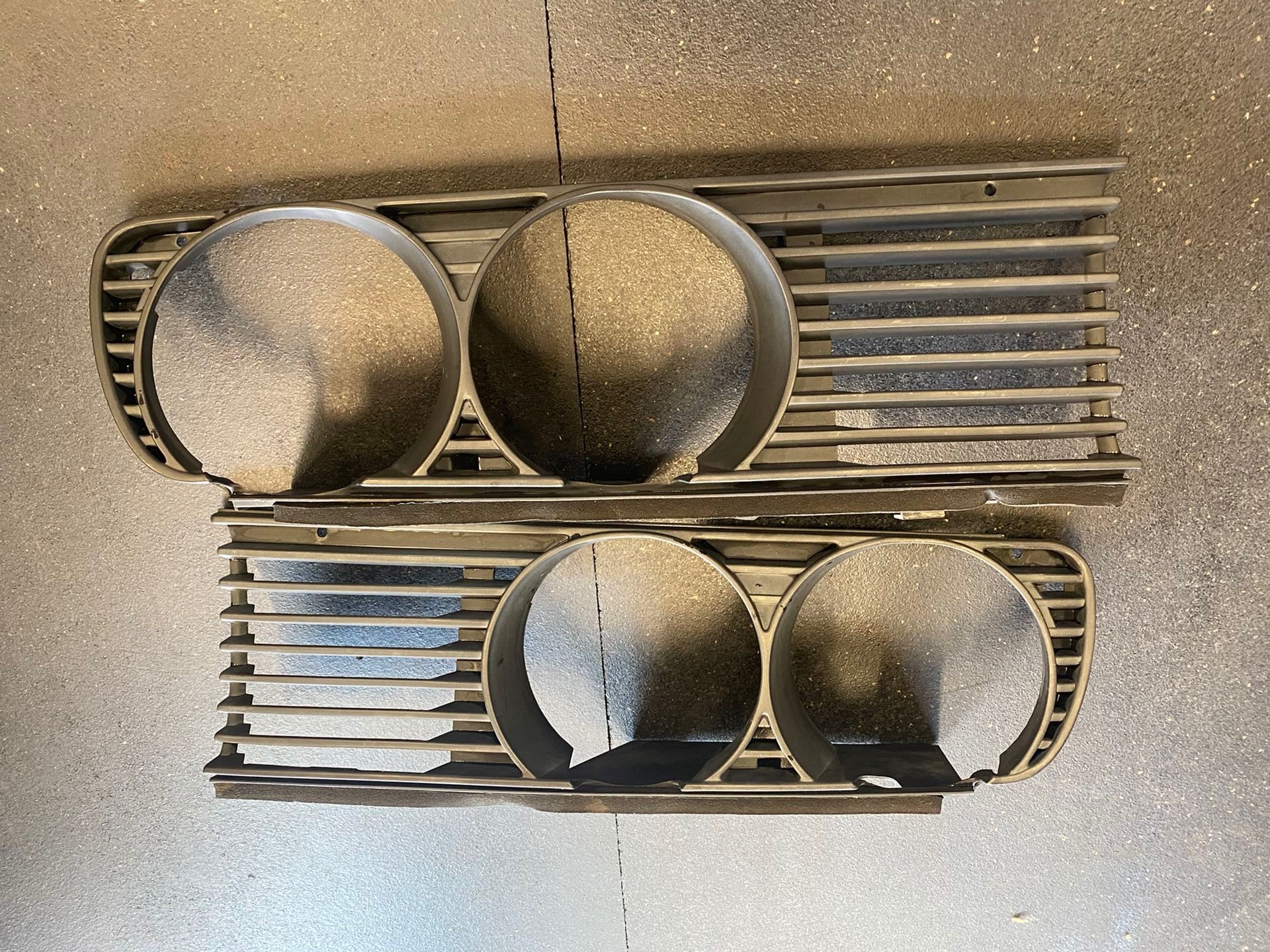 OEM BMW E30 Front Grille