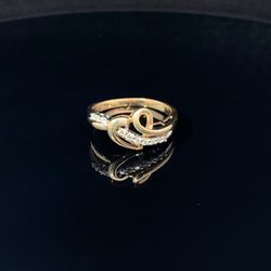 10k Gold With Diamond Ring 