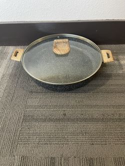 Large Non-Stick Pan With Glass Lid