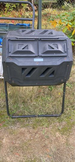 Compost tumbler
