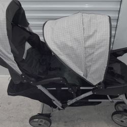 Graco 2 Seat Stroller Like New