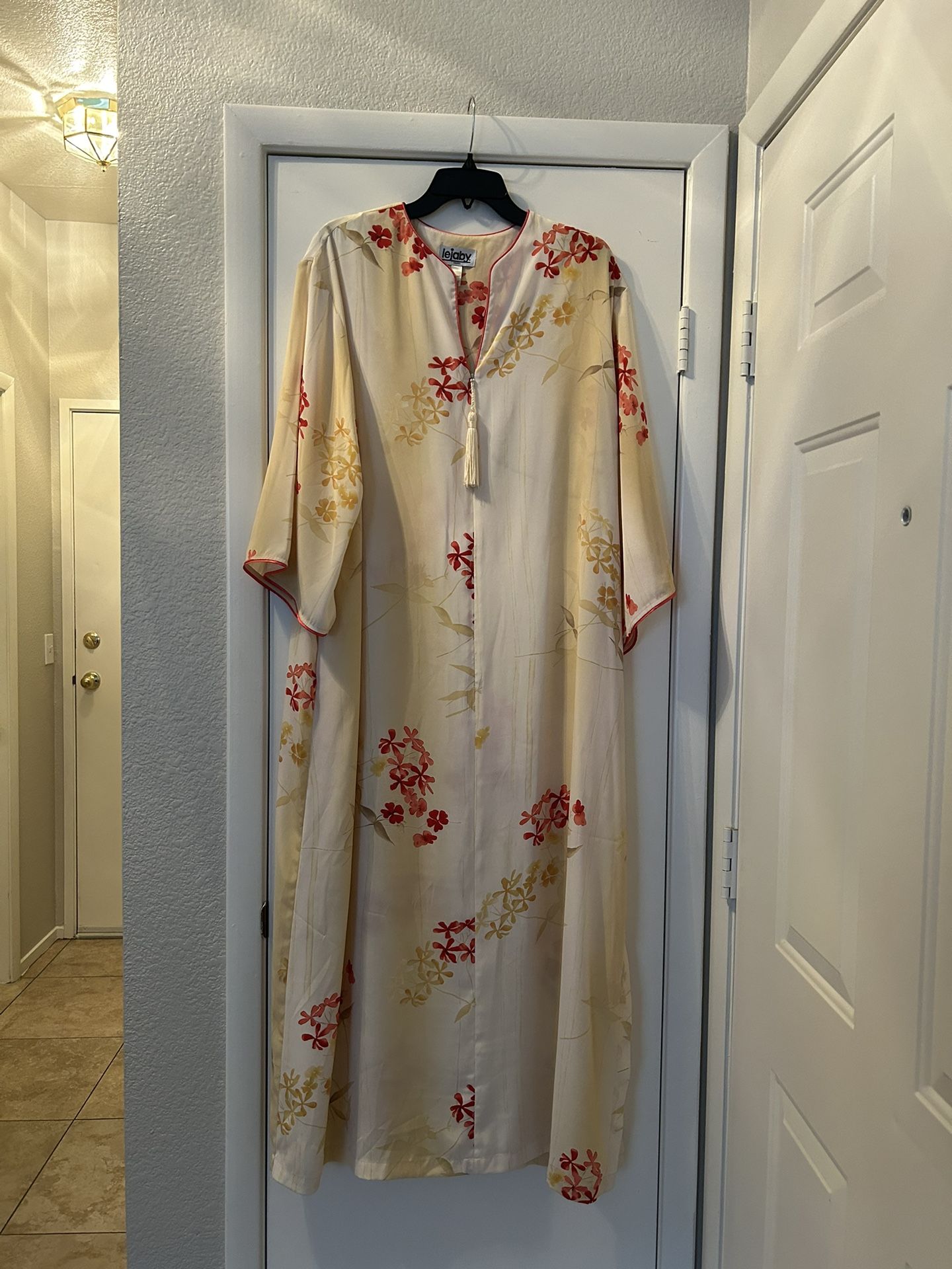 Lejaby Paris Robe Women’s Large