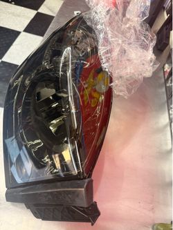 07-09 Dodge Ram headlights