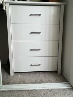 4 Drawer Dresser