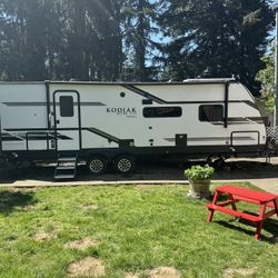 2021 31’ Dutchman Kodiak 261RBSL