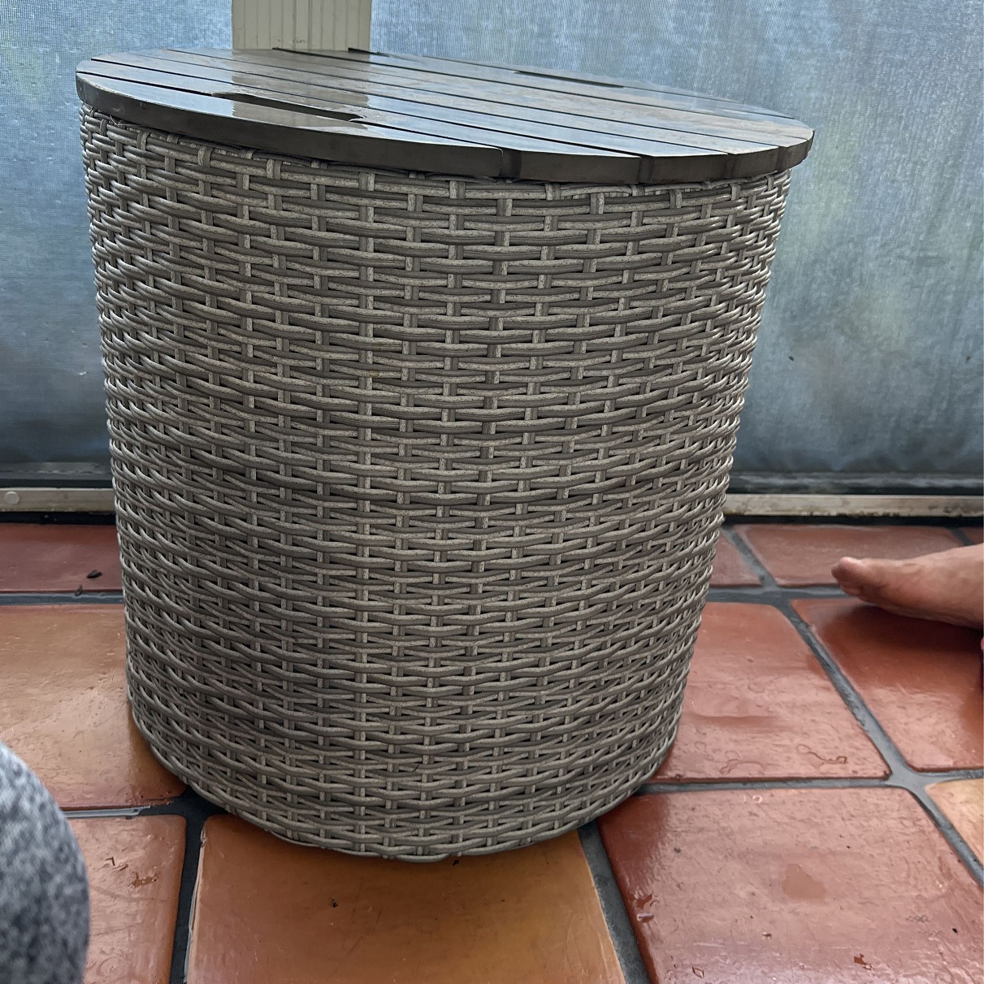 Wicker Patio Table /storage