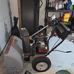 8 HP MTD 26inch Snow blower