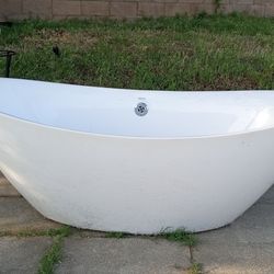 Bathtub 