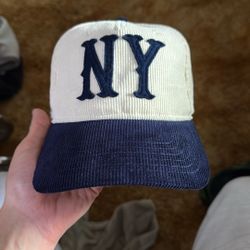 MAD ENGINE ( NY ) New York Snapback Blue & White/Cream Corduroy hat