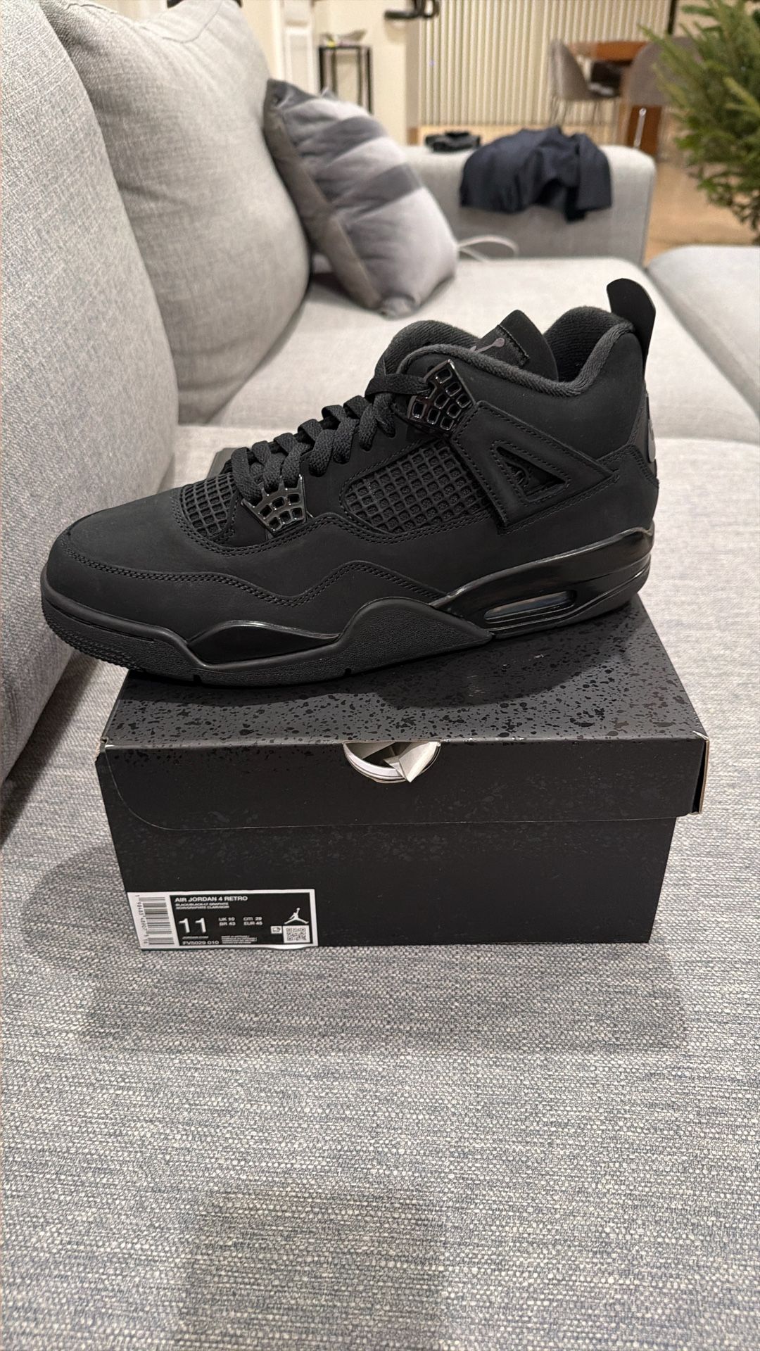 Air Jordan 4 Retro Black Cat