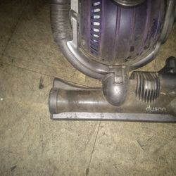 Dyson Ball Vacum
