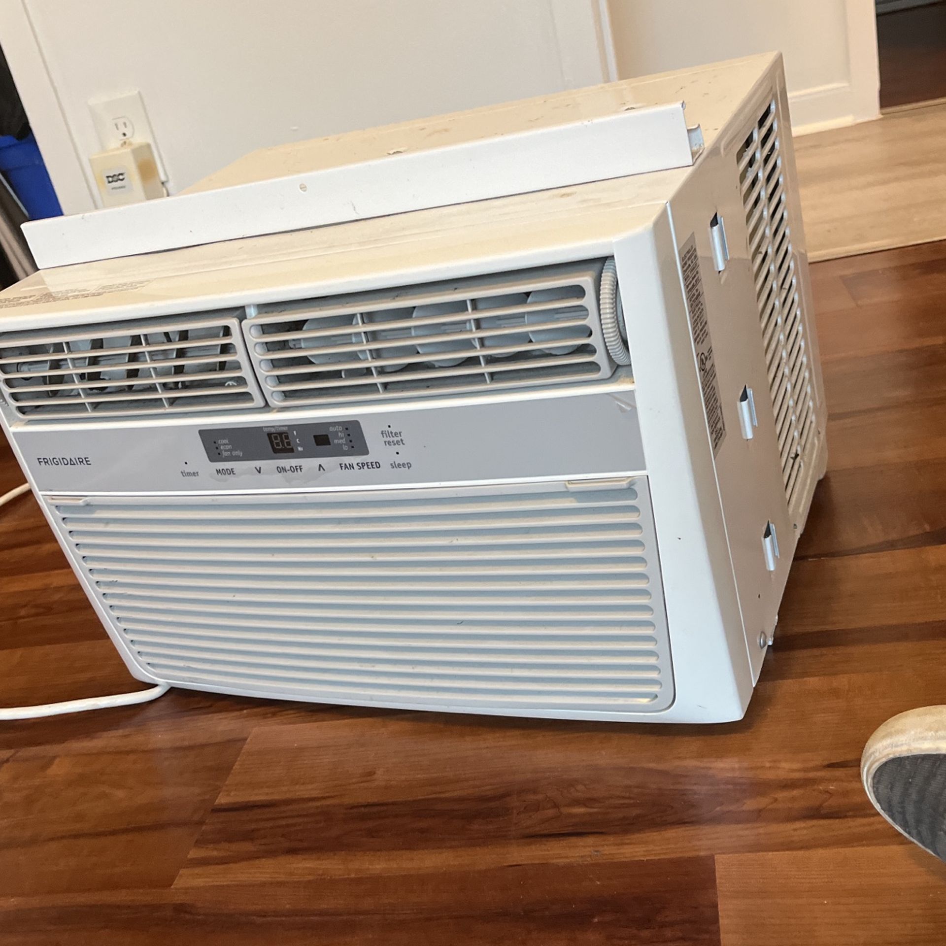 Frigidaire AC Window Unit for Sale in Magnolia, TX OfferUp