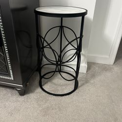 Accent Table