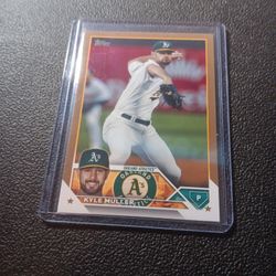 2023 Topps Gold Framed Card