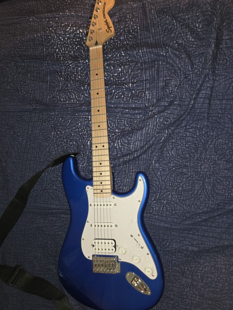 Blue Fender Squire Affinity Stratocaster