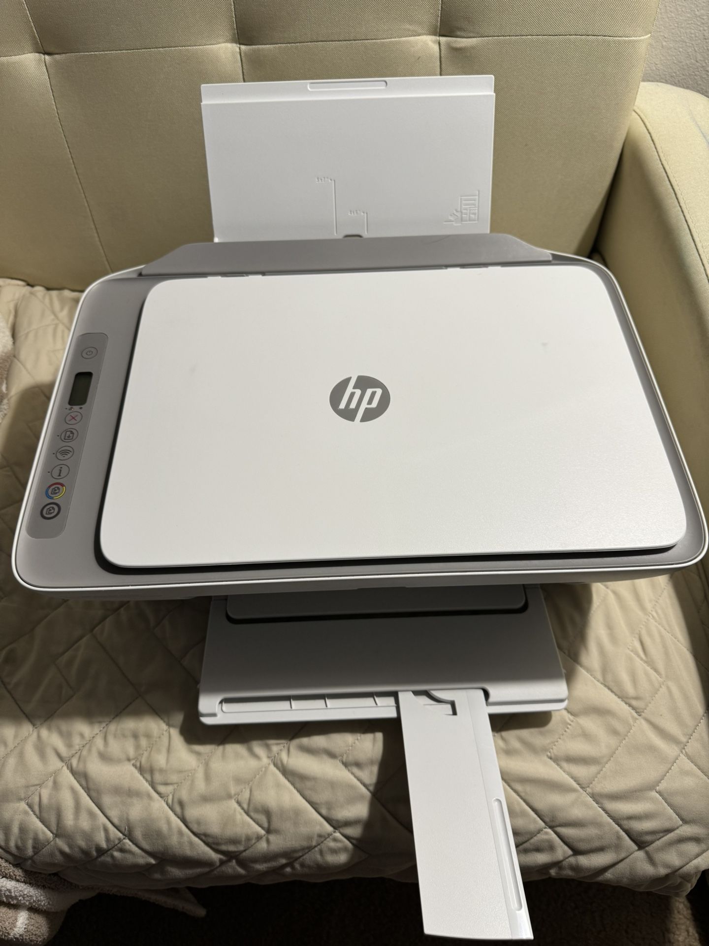 HP Deskjet 2700