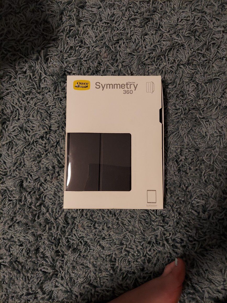 NIB iPad Otterbox Case