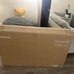 Samsung crystal uhd du7200 50 inch
