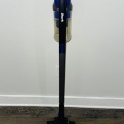 Shark cordless vacuum - Exceptional Condition- Great For Pets & All Cleanups
