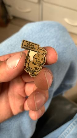 Vintage Mcdonalds Pin 70$ Obo