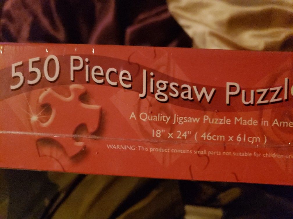 550 piece jigsaw puzzle Bone bed New Vintage
