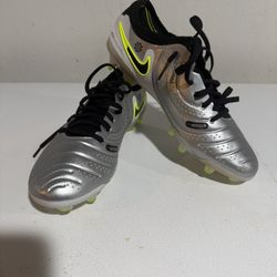 Nike Tiempo Legend Elite New Sz 6 