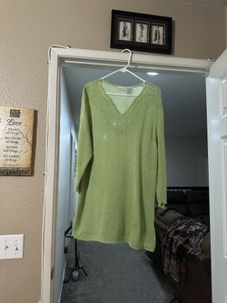 Nice Woman’s Sweater