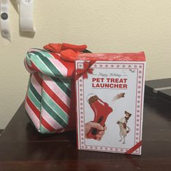 Pet Treat Launcher And 2 In 1 Christmas Plush Dog Toy NWT