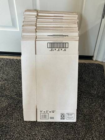 New Set of 30 Shipping Boxes 12” x 9” x 3” White