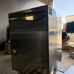 🚨 LIKE NEW COMMERCIAL DISHWASHER – READY TO WORK 🚨