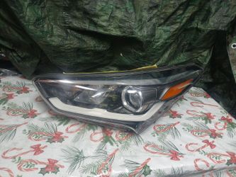 2016-18 Hyundai Santa Fe Left Headlight LED