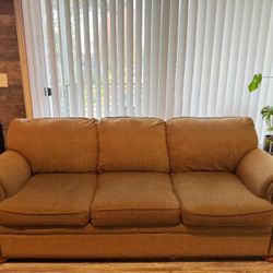3 Seater Sofa-PICK UP ONLY