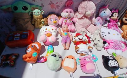 Kids plushies assortment