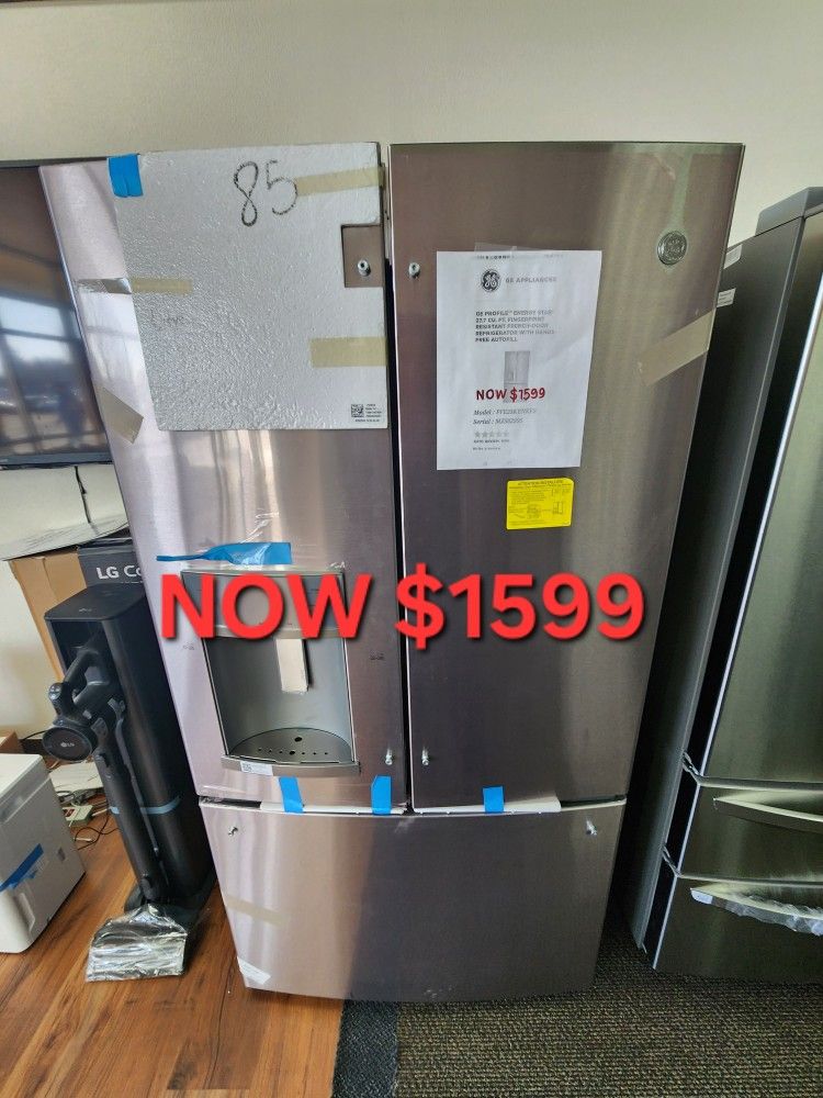 GE PROFILE Energy Star 27.7 Cu. Ft. Fingerprint Resistant French Door Refrigerator With Hands Free Auto Fill