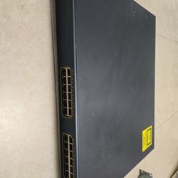 Cisco Catalyst WS-C3560G-24TS Gigabit Switch 24-Port + 4 SFP Ports