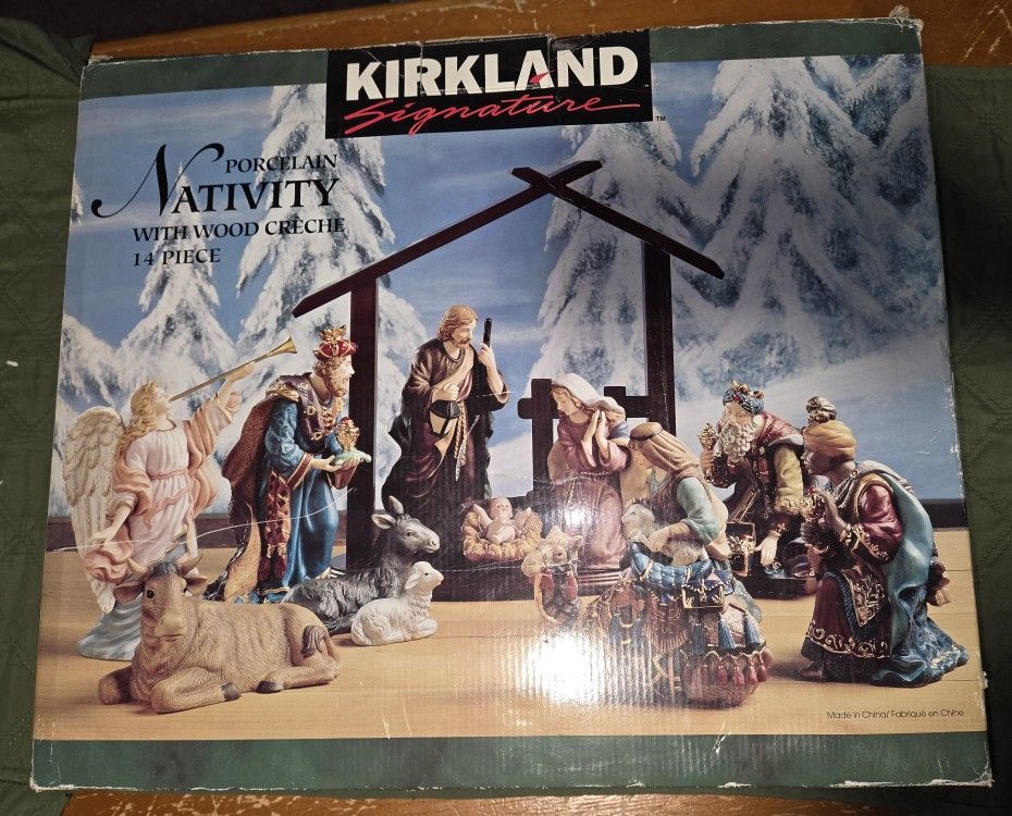Kirkland Signature 14 Piece Porcelain Nativity Set With Wooden Creche