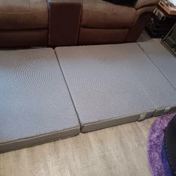Twin Size Trifold Portable Mattress