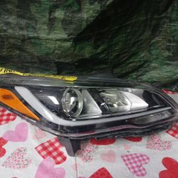 2015-17 Hyundai Sonata Hybrid Right Headlight 