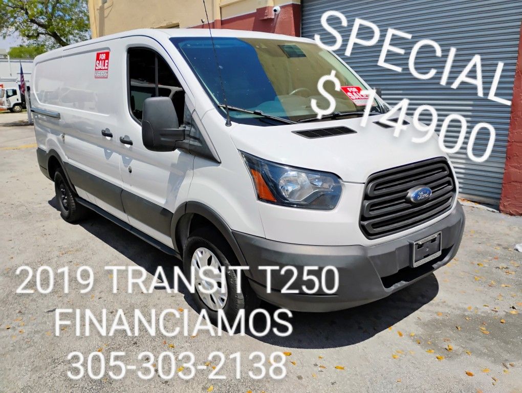 2019 FORD TRANSIT T250 CARGO VAN DE TRABAJO
