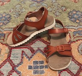 Kids sandals