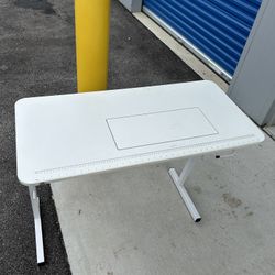 Foldable Singer Sewing Table 