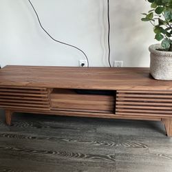 TV/Entertainment Stand