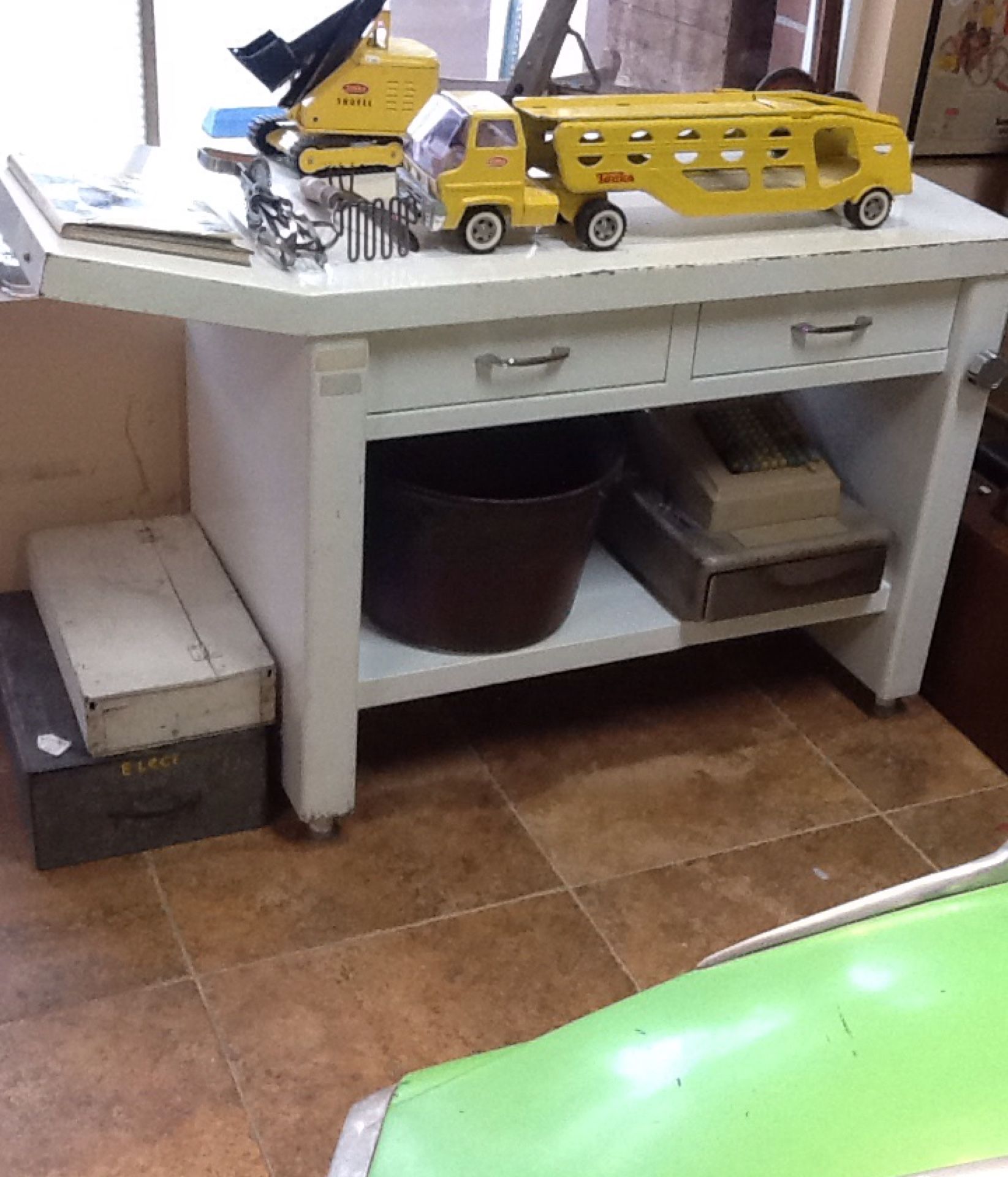 Doctors Table