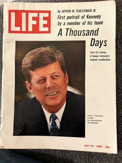 Vintage 1965 Life Magazine 