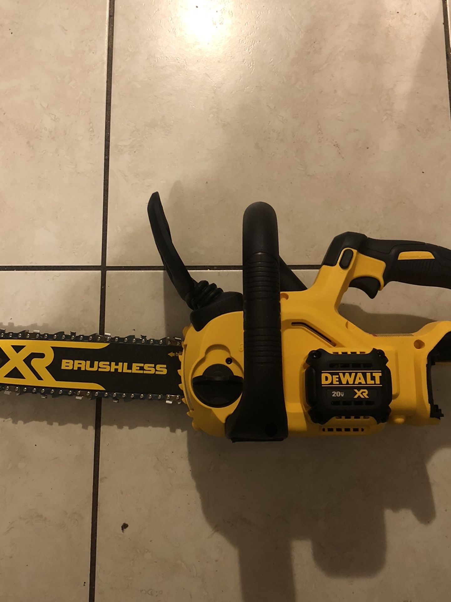 DEWALT CHAINSAW 20 V XR BRUSHLESS BRAND NEW