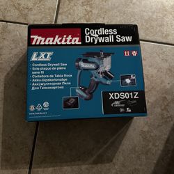 Makita  Drywall Saw  Cordless