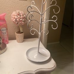 Family Tree Jewelry Holder