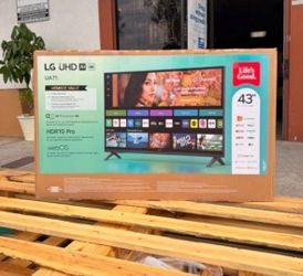 43 “ LG smart 4K UHD HDR TV